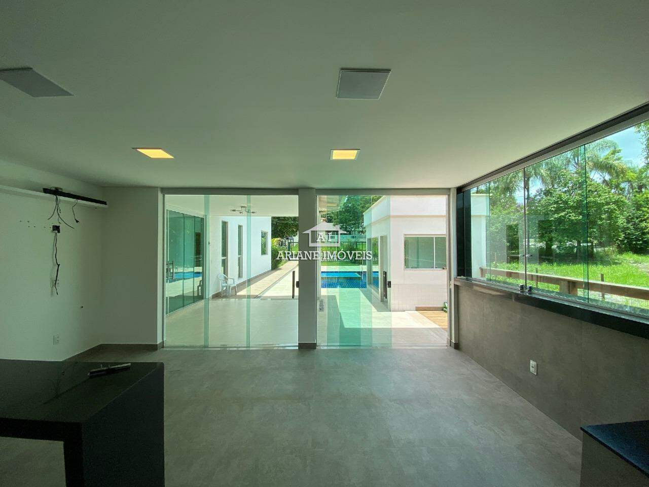 Casa de Condomínio à venda com 4 quartos, 330m² - Foto 9