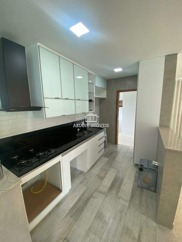 Casa de Condomínio à venda com 4 quartos, 330m² - Foto 10