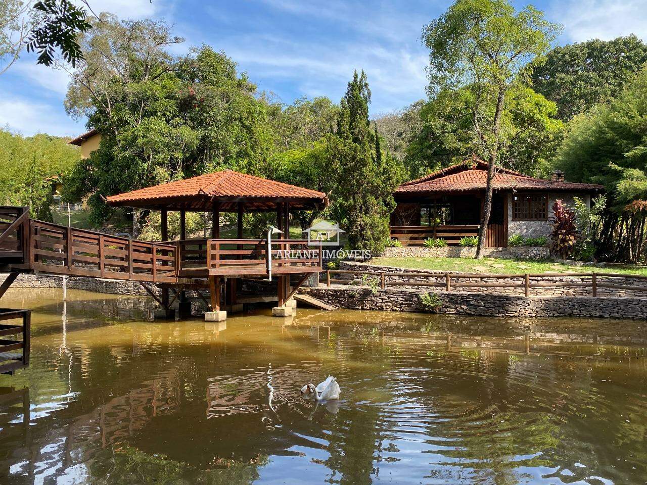 Casa de Condomínio à venda com 9 quartos, 5000m² - Foto 1