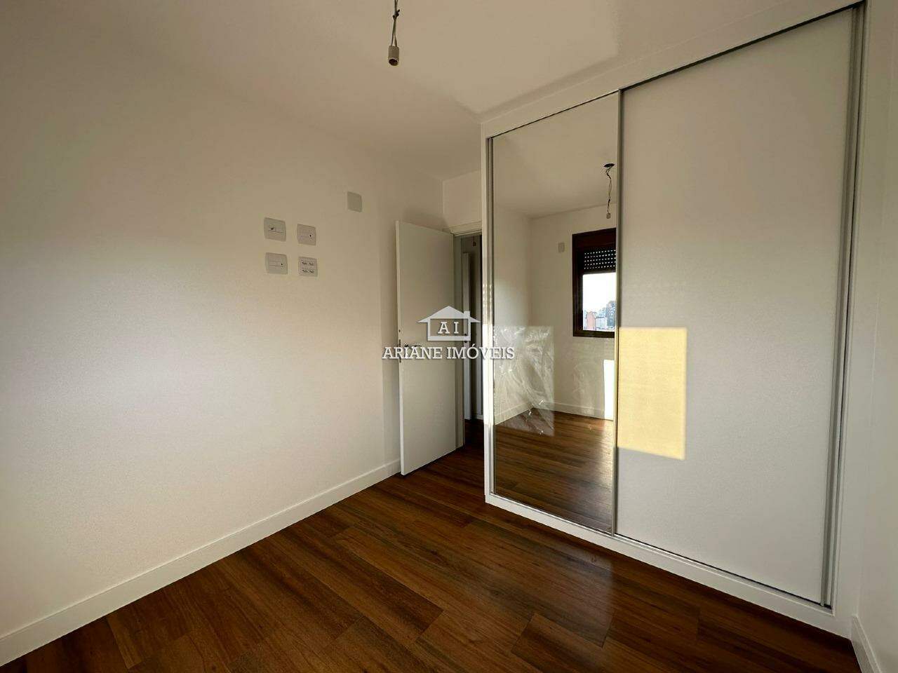 Apartamento à venda com 3 quartos, 87m² - Foto 7