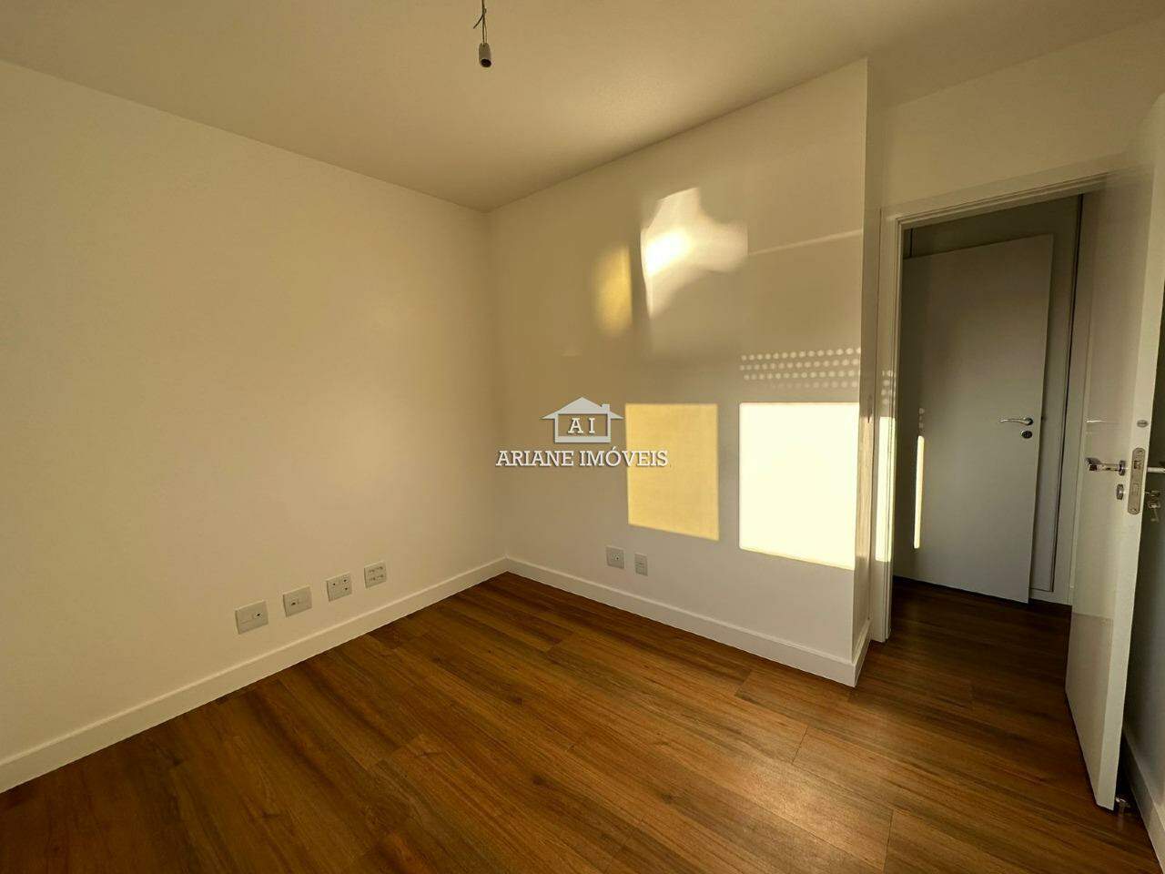 Apartamento à venda com 3 quartos, 87m² - Foto 8