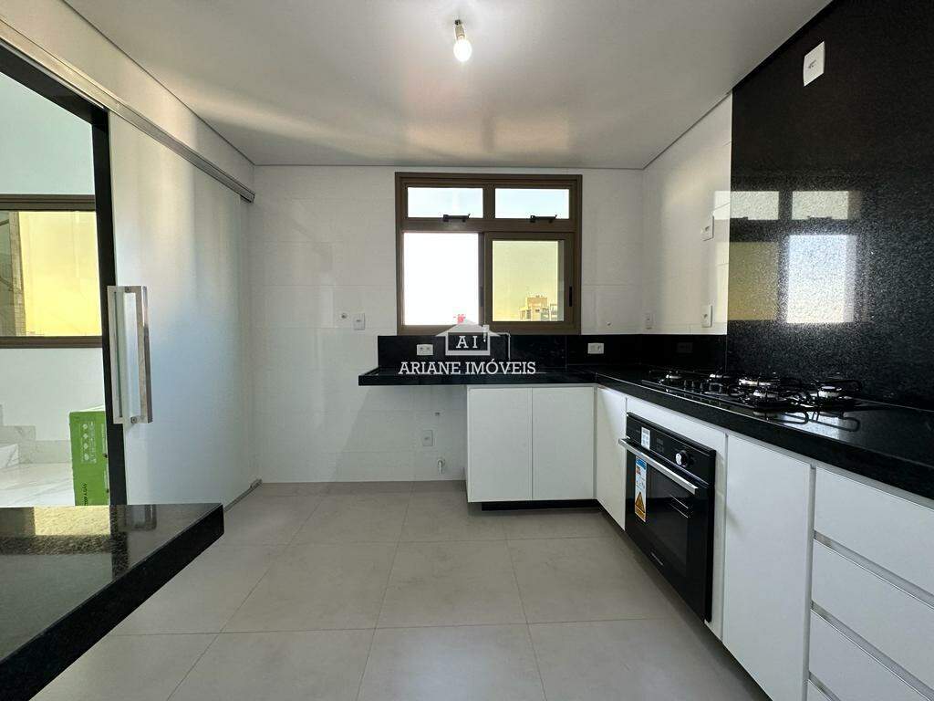 Apartamento à venda com 3 quartos, 87m² - Foto 3