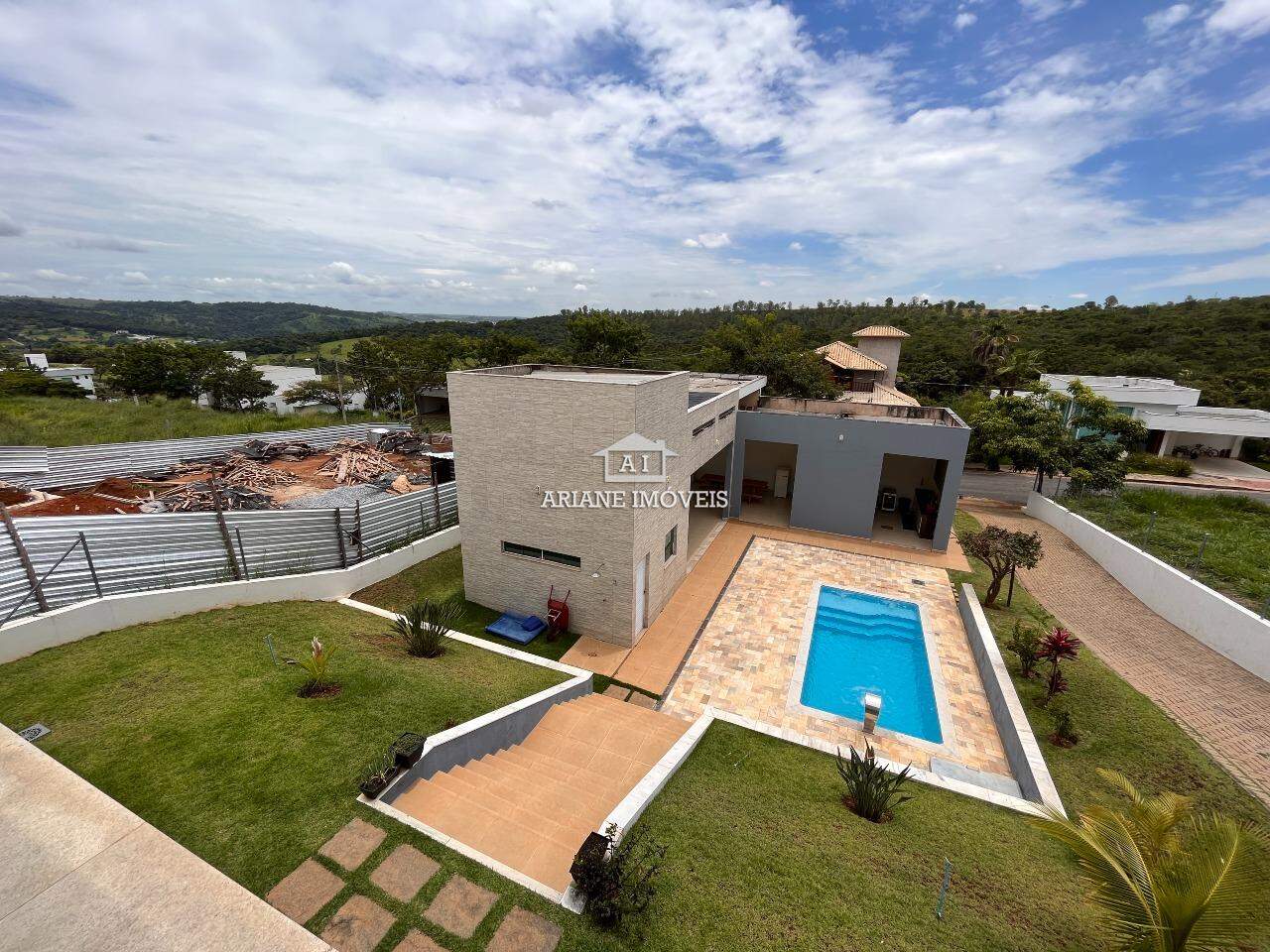 Casa de Condomínio à venda com 4 quartos, 400m² - Foto 3