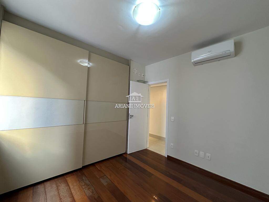 Apartamento à venda com 4 quartos, 180m² - Foto 19