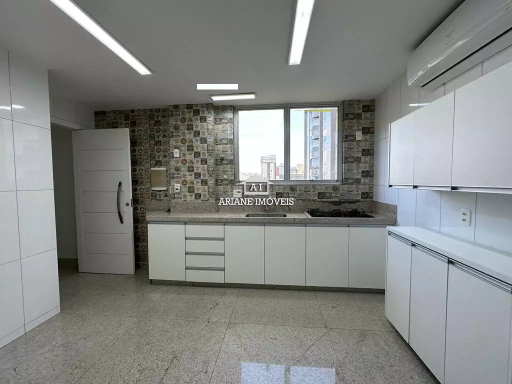 Apartamento à venda com 4 quartos, 180m² - Foto 10