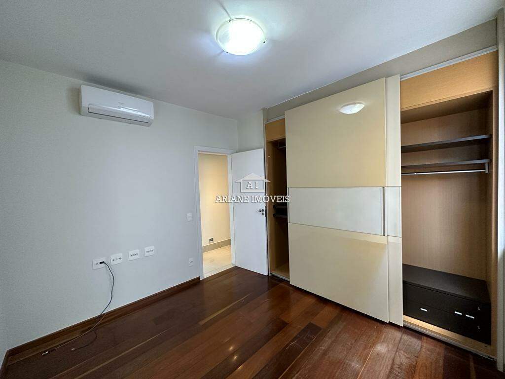 Apartamento à venda com 4 quartos, 180m² - Foto 24