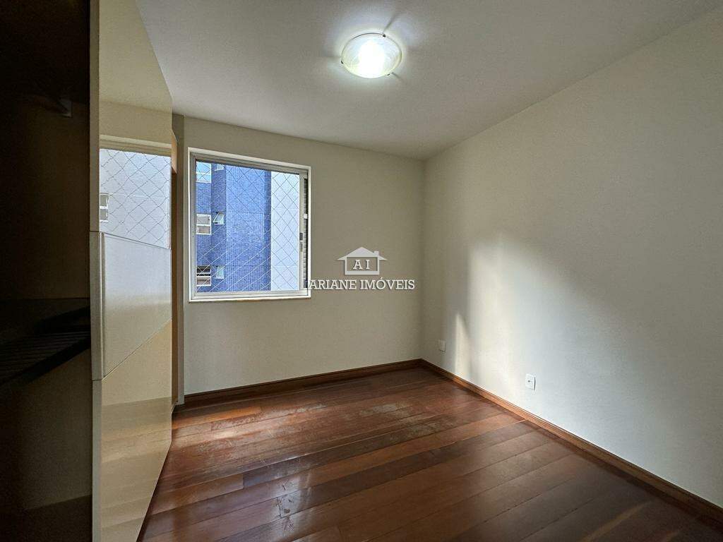 Apartamento à venda com 4 quartos, 180m² - Foto 20