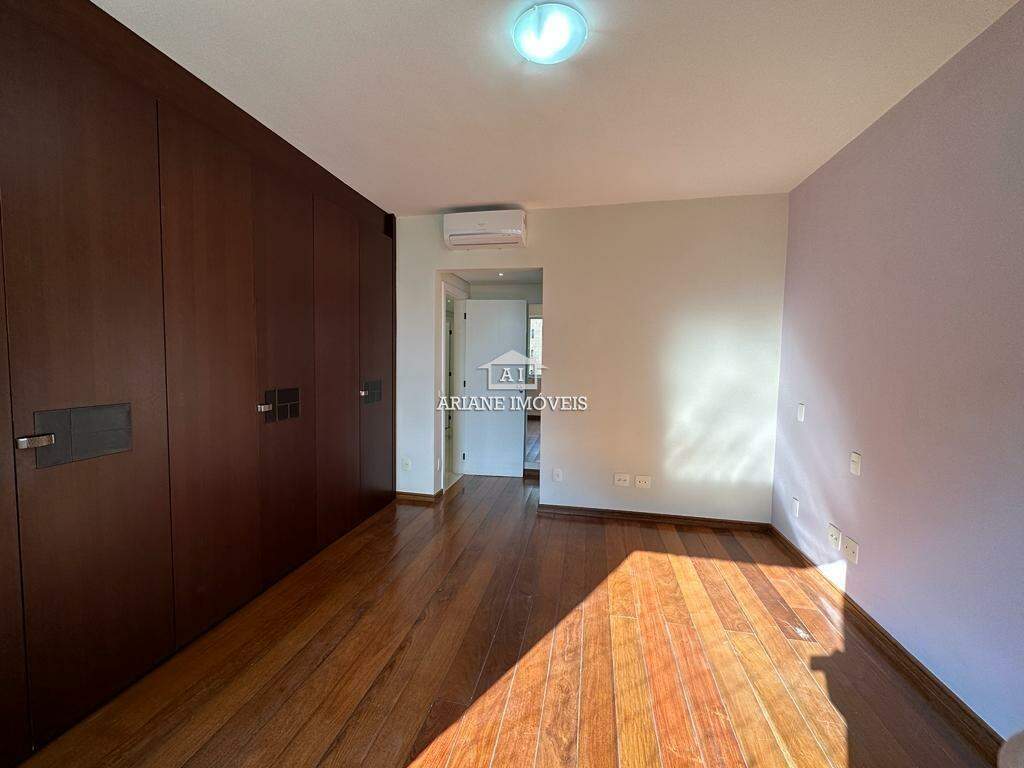 Apartamento à venda com 4 quartos, 180m² - Foto 12