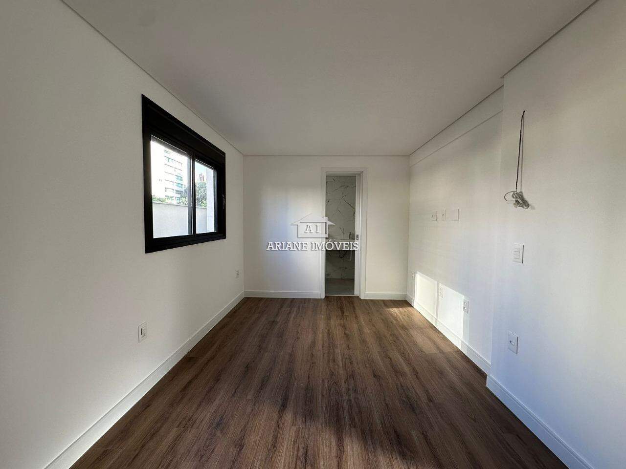 Apartamento à venda com 3 quartos, 76m² - Foto 3