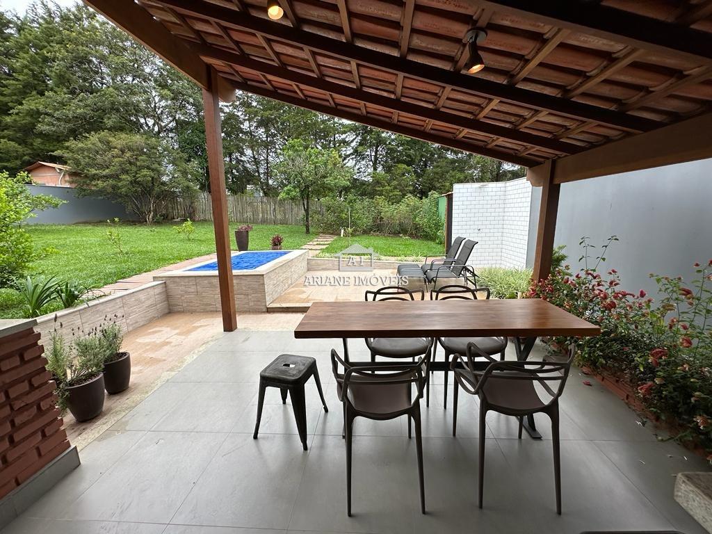 Casa à venda com 3 quartos, 210m² - Foto 6