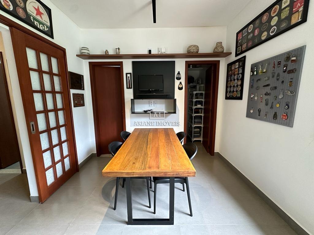 Casa à venda com 3 quartos, 210m² - Foto 15