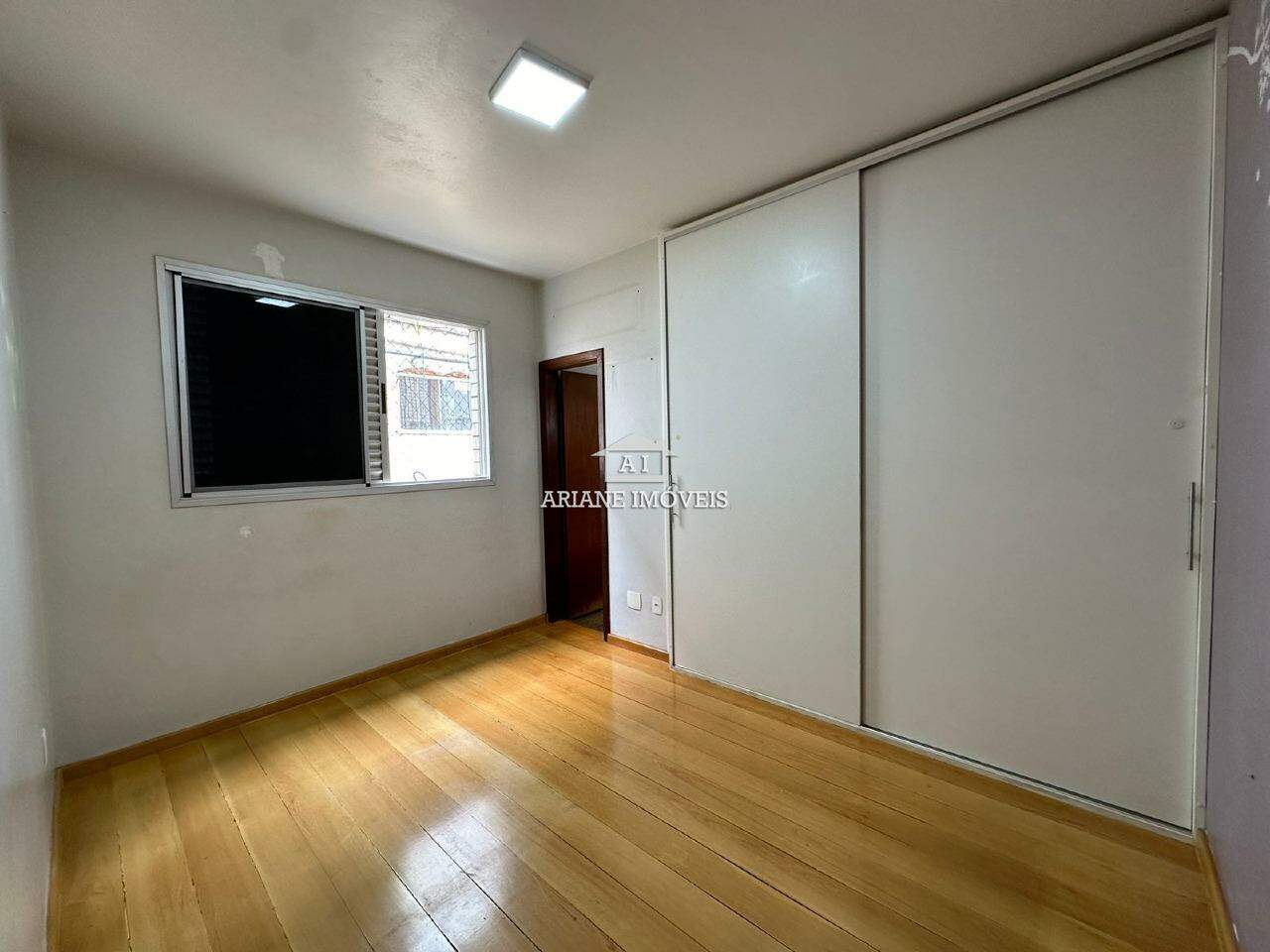 Apartamento à venda com 3 quartos, 90m² - Foto 5