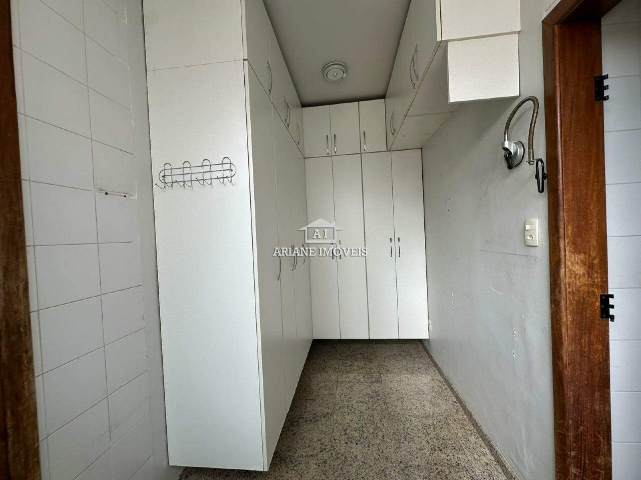 Apartamento à venda com 3 quartos, 90m² - Foto 13