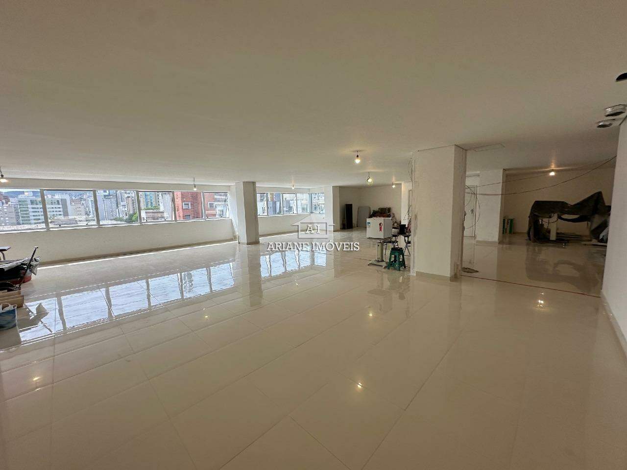 Sala-Conjunto, 220 m² - Foto 2