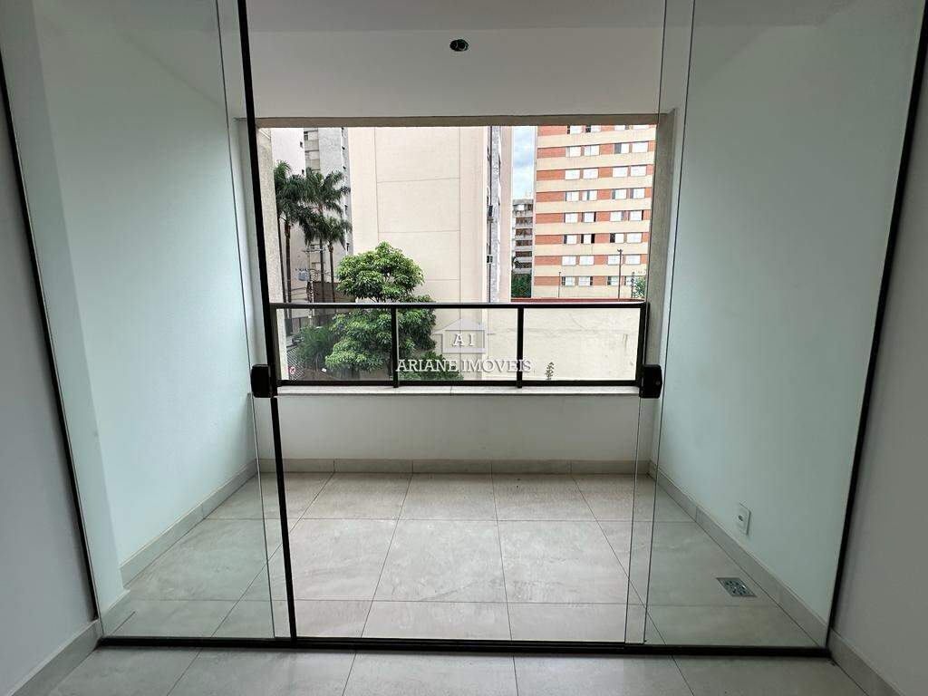 Apartamento à venda com 2 quartos, 64m² - Foto 1