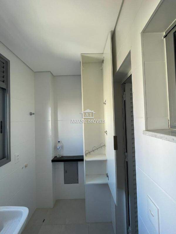 Apartamento à venda com 3 quartos, 87m² - Foto 18