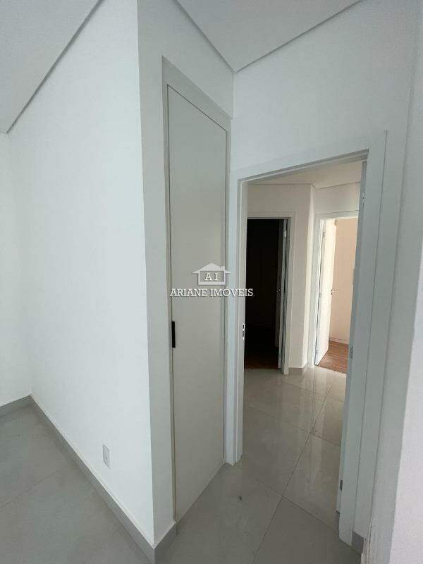 Apartamento à venda com 3 quartos, 87m² - Foto 12