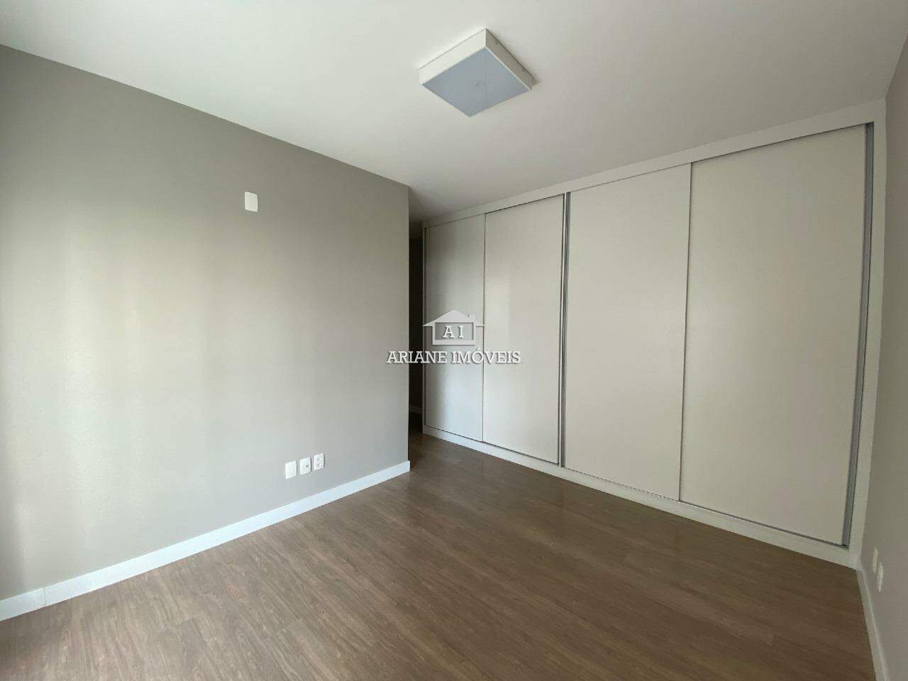 Apartamento para alugar com 2 quartos, 83m² - Foto 7