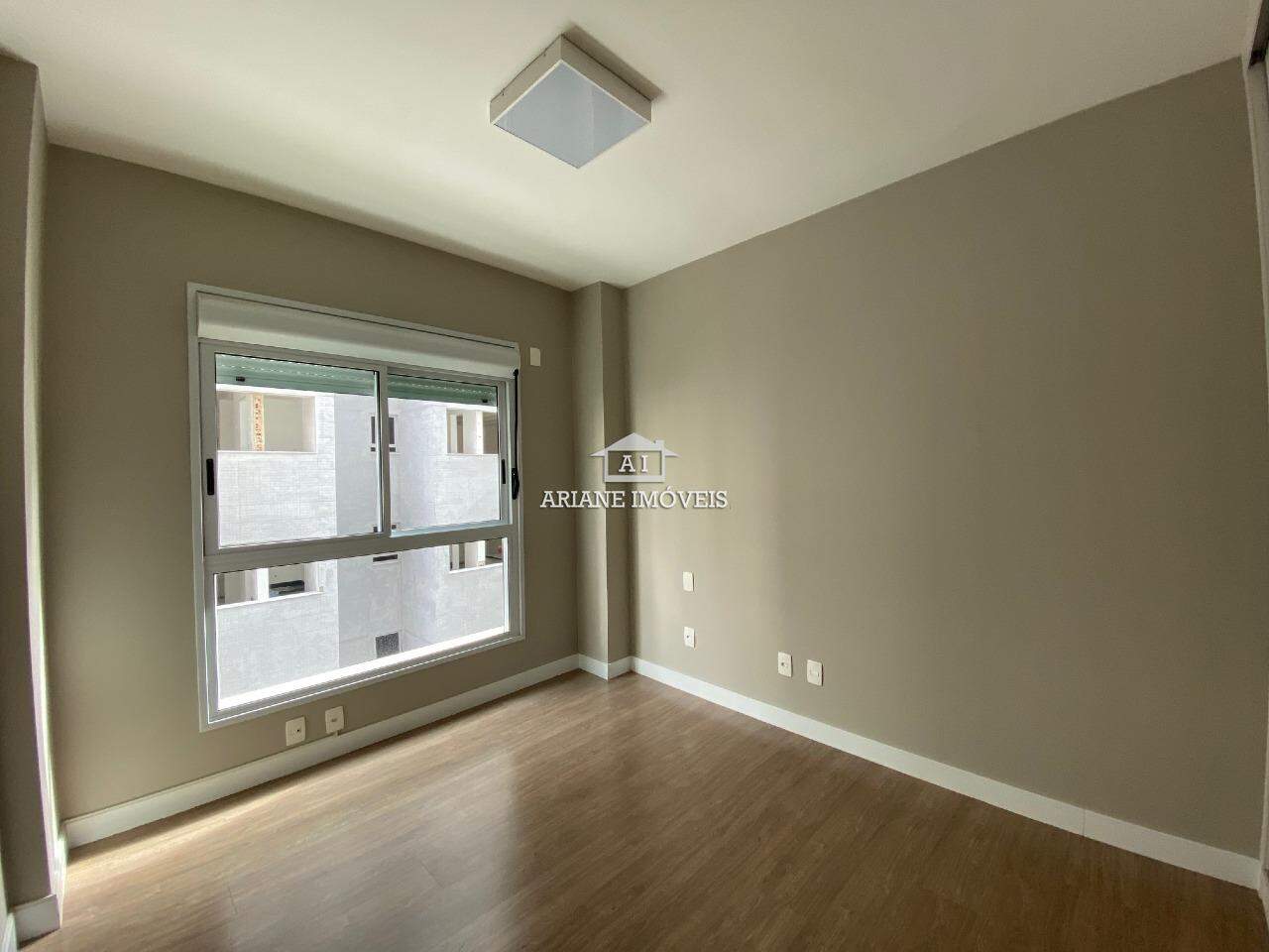 Apartamento para alugar com 2 quartos, 83m² - Foto 8