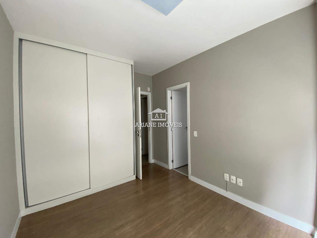 Apartamento para alugar com 2 quartos, 83m² - Foto 9