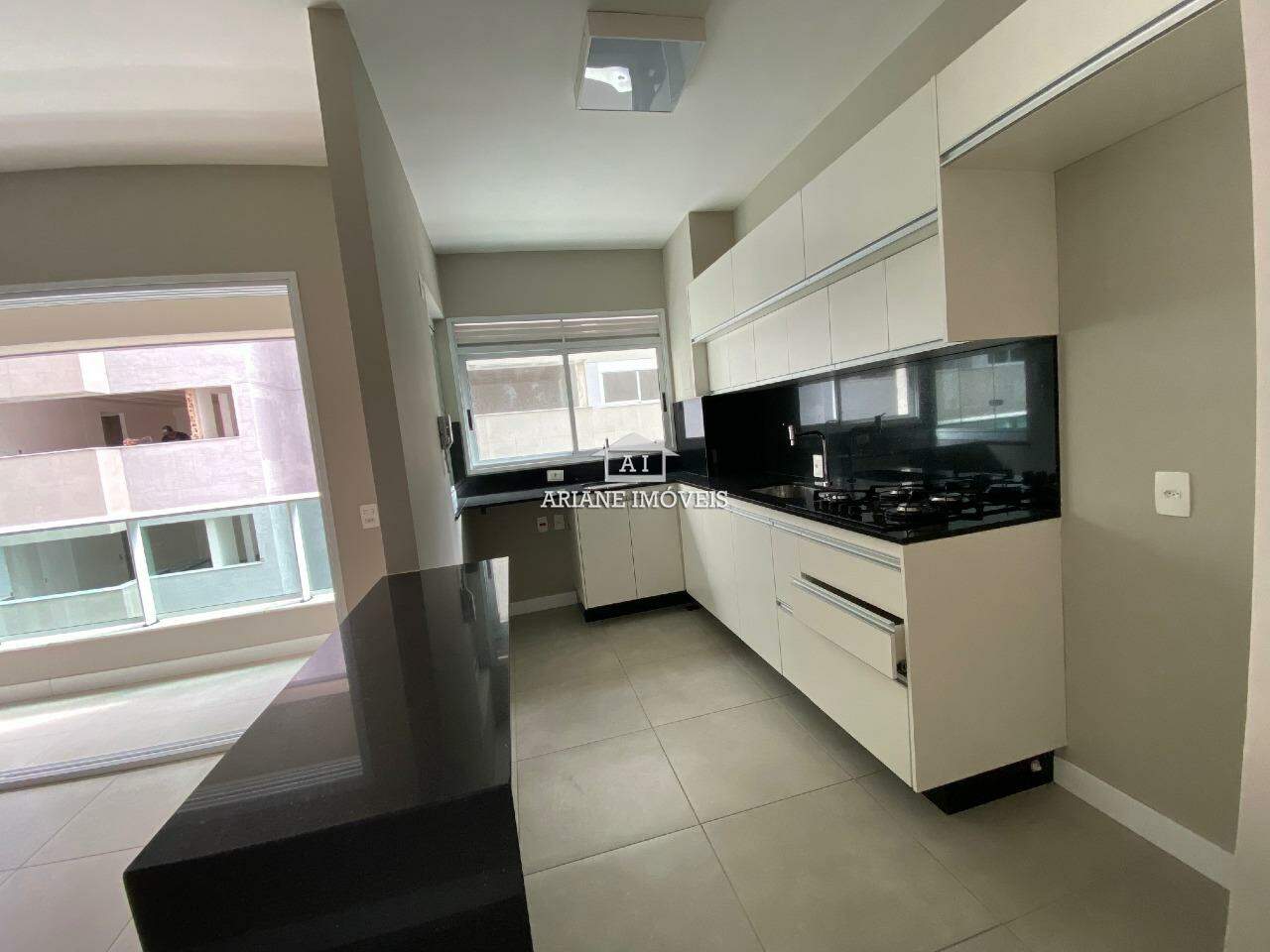 Apartamento para alugar com 2 quartos, 83m² - Foto 6