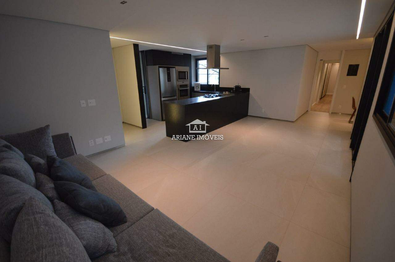 Apartamento à venda com 3 quartos, 137m² - Foto 3