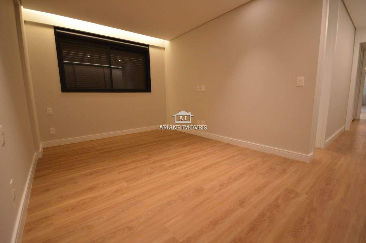 Apartamento à venda com 3 quartos, 137m² - Foto 16