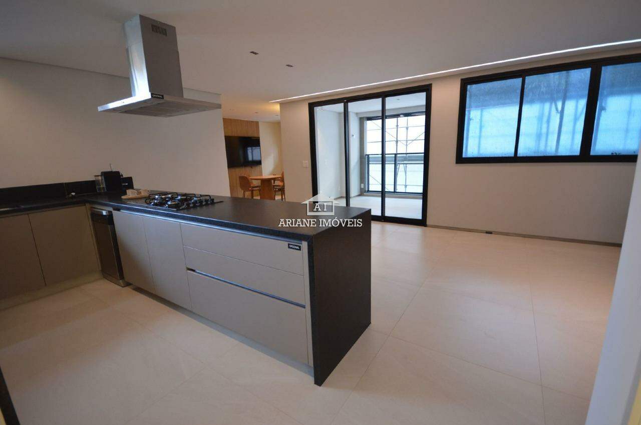 Apartamento à venda com 3 quartos, 137m² - Foto 6