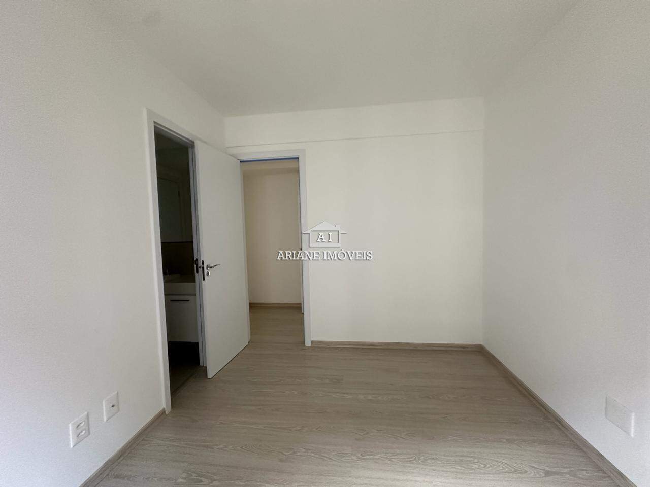 Apartamento à venda com 4 quartos, 133m² - Foto 10