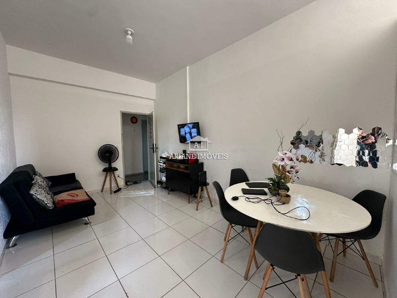 Apartamento à venda com 2 quartos, 55m² - Foto 1