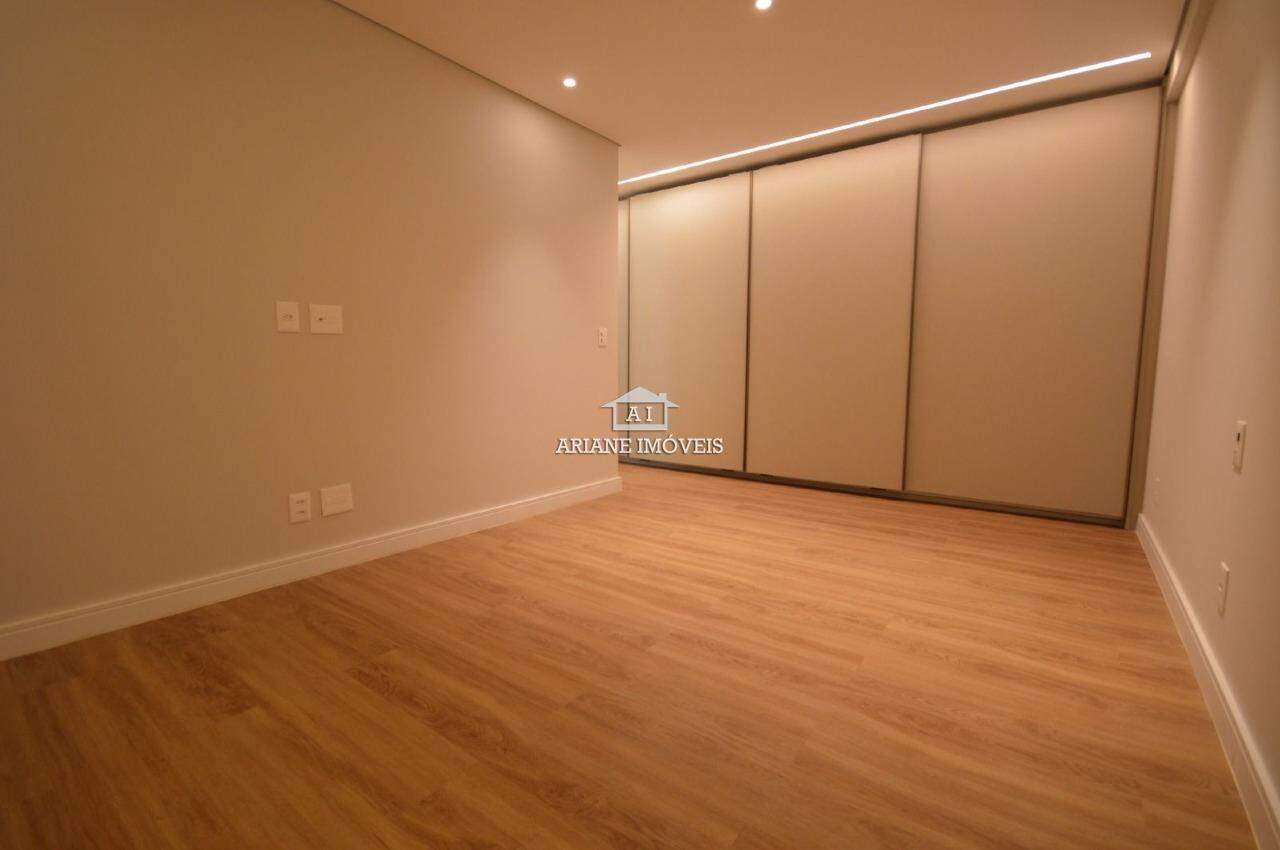 Apartamento à venda com 3 quartos, 137m² - Foto 14