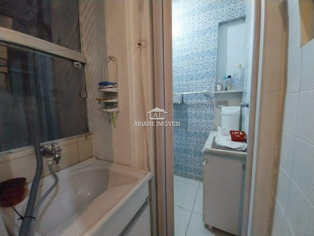 Apartamento à venda com 3 quartos, 90m² - Foto 4