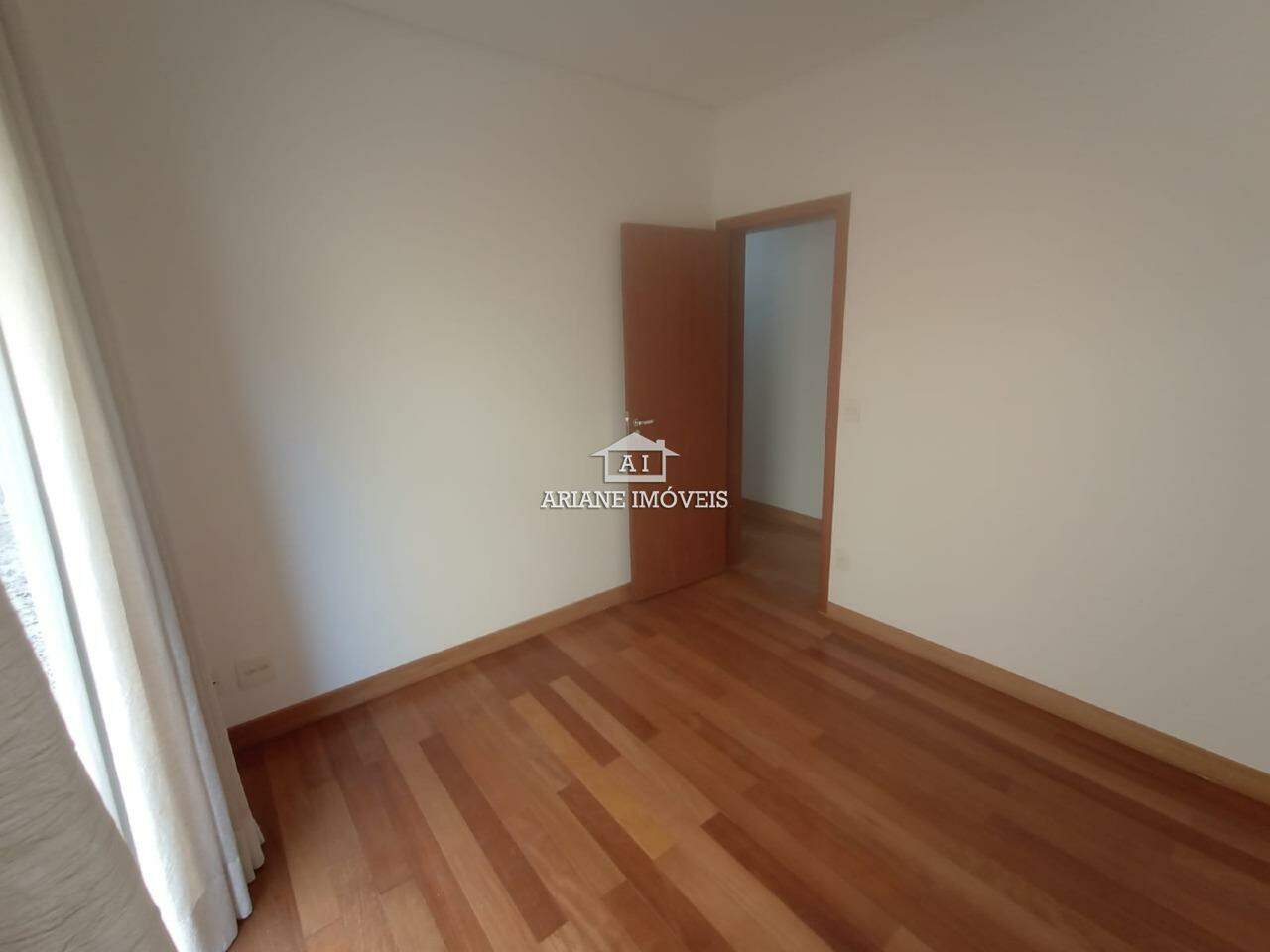 Apartamento à venda com 3 quartos, 165m² - Foto 8