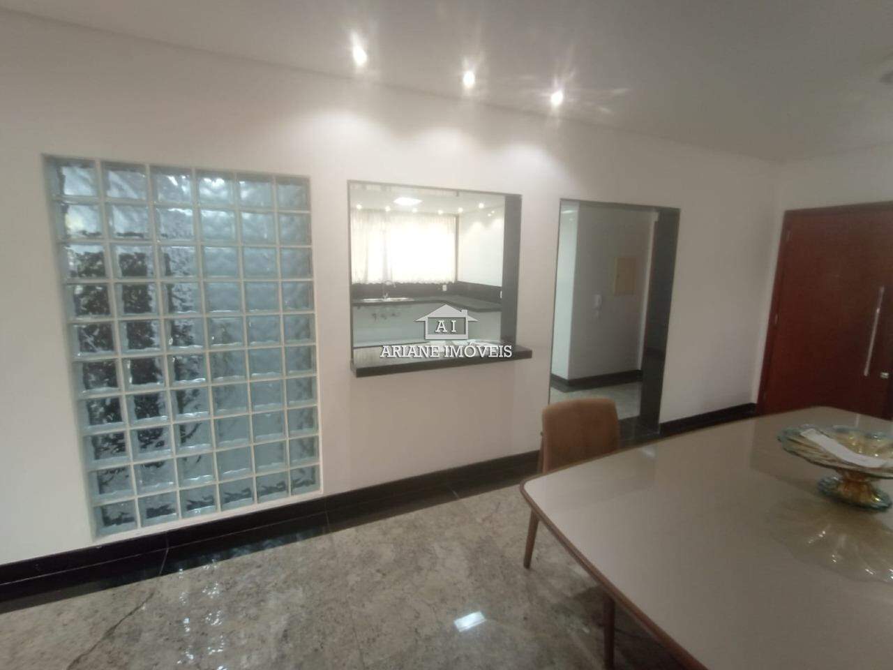 Apartamento à venda com 3 quartos, 165m² - Foto 4