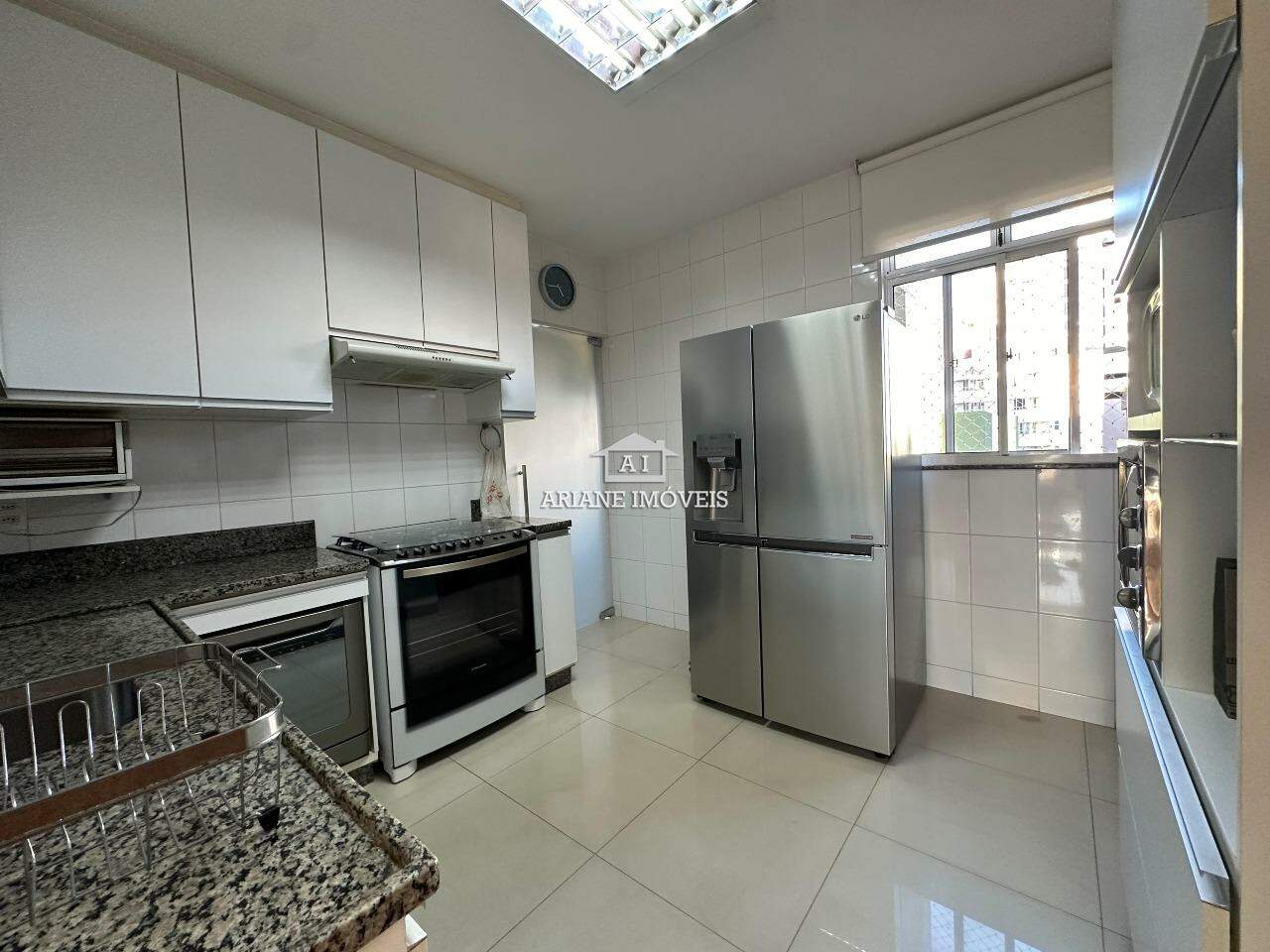 Apartamento à venda com 4 quartos, 157m² - Foto 7