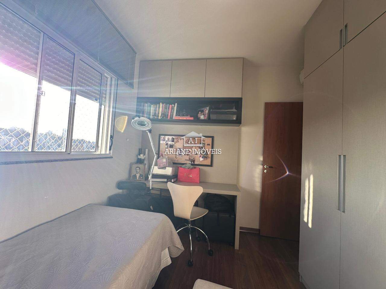 Apartamento à venda com 4 quartos, 157m² - Foto 18