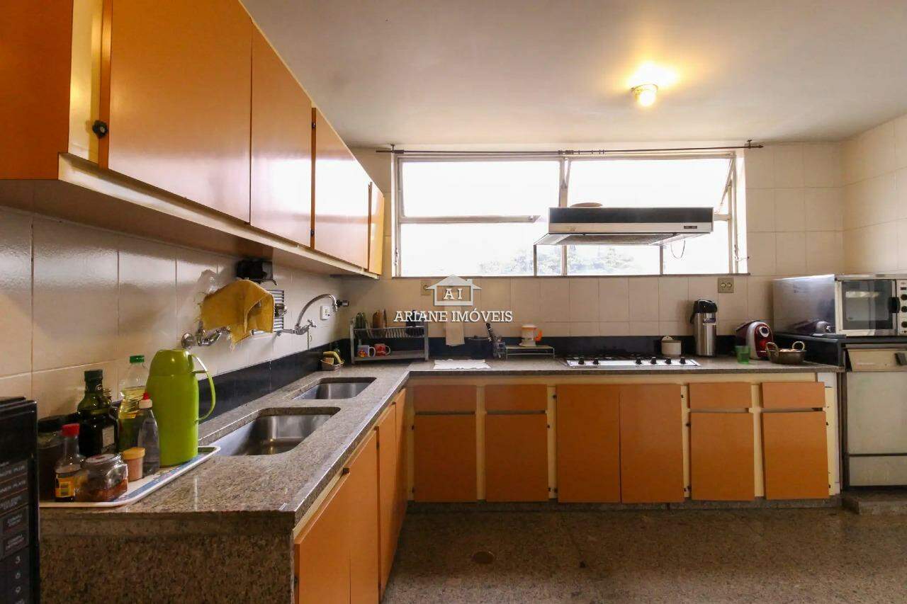 Apartamento à venda com 5 quartos, 205m² - Foto 13