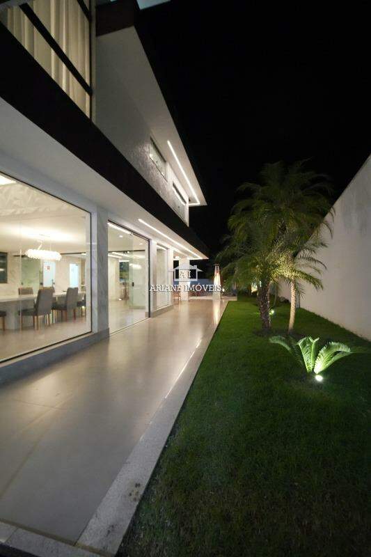 Casa de Condomínio à venda com 5 quartos, 1567m² - Foto 10