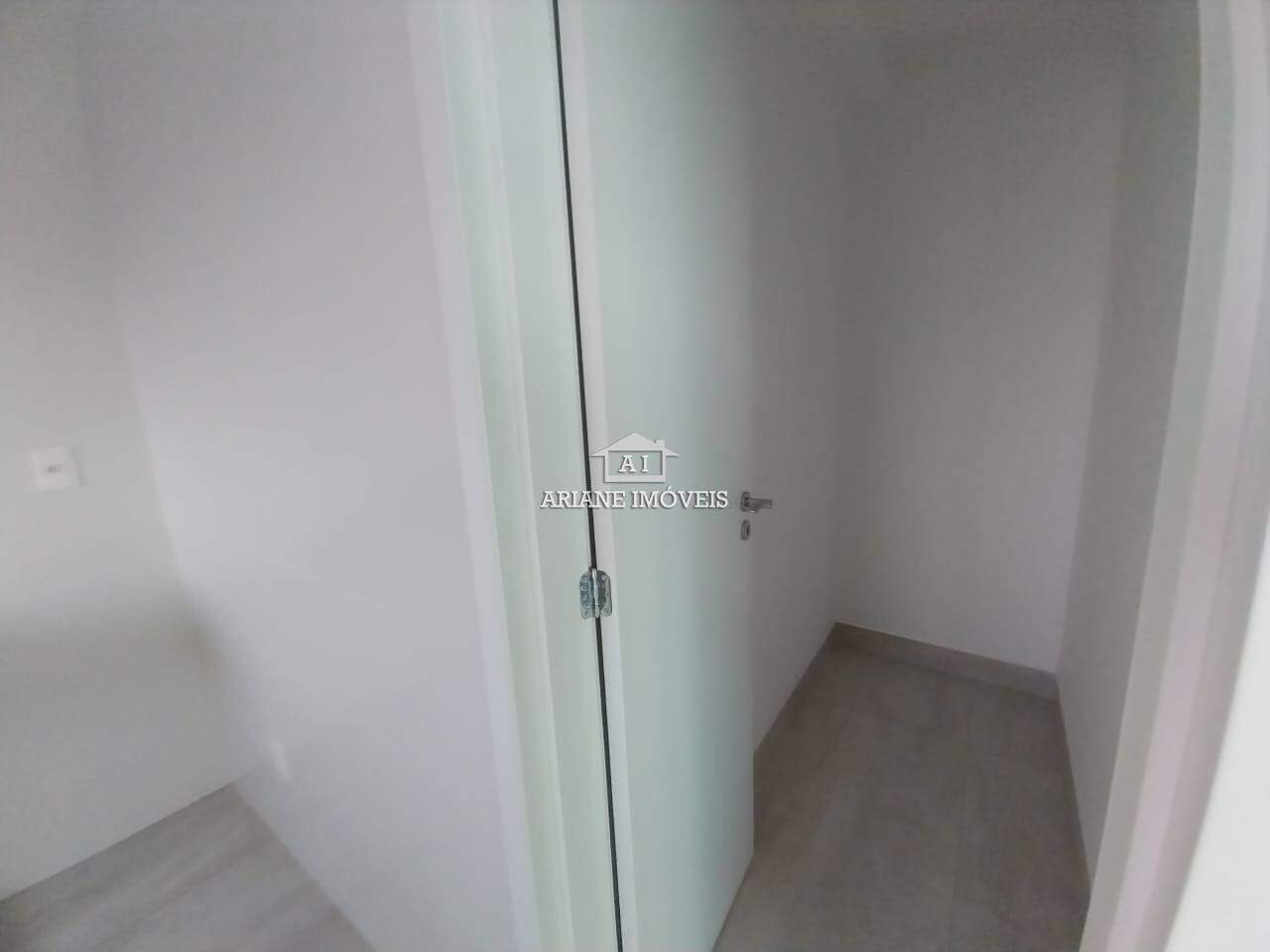 Apartamento à venda com 2 quartos, 67m² - Foto 14