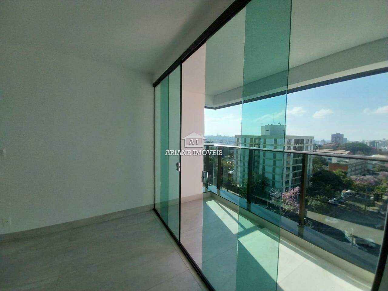 Apartamento à venda com 2 quartos, 67m² - Foto 3