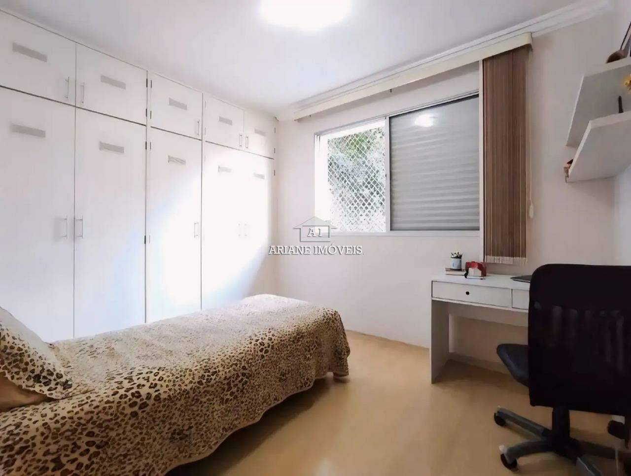 Apartamento à venda com 4 quartos, 140m² - Foto 8