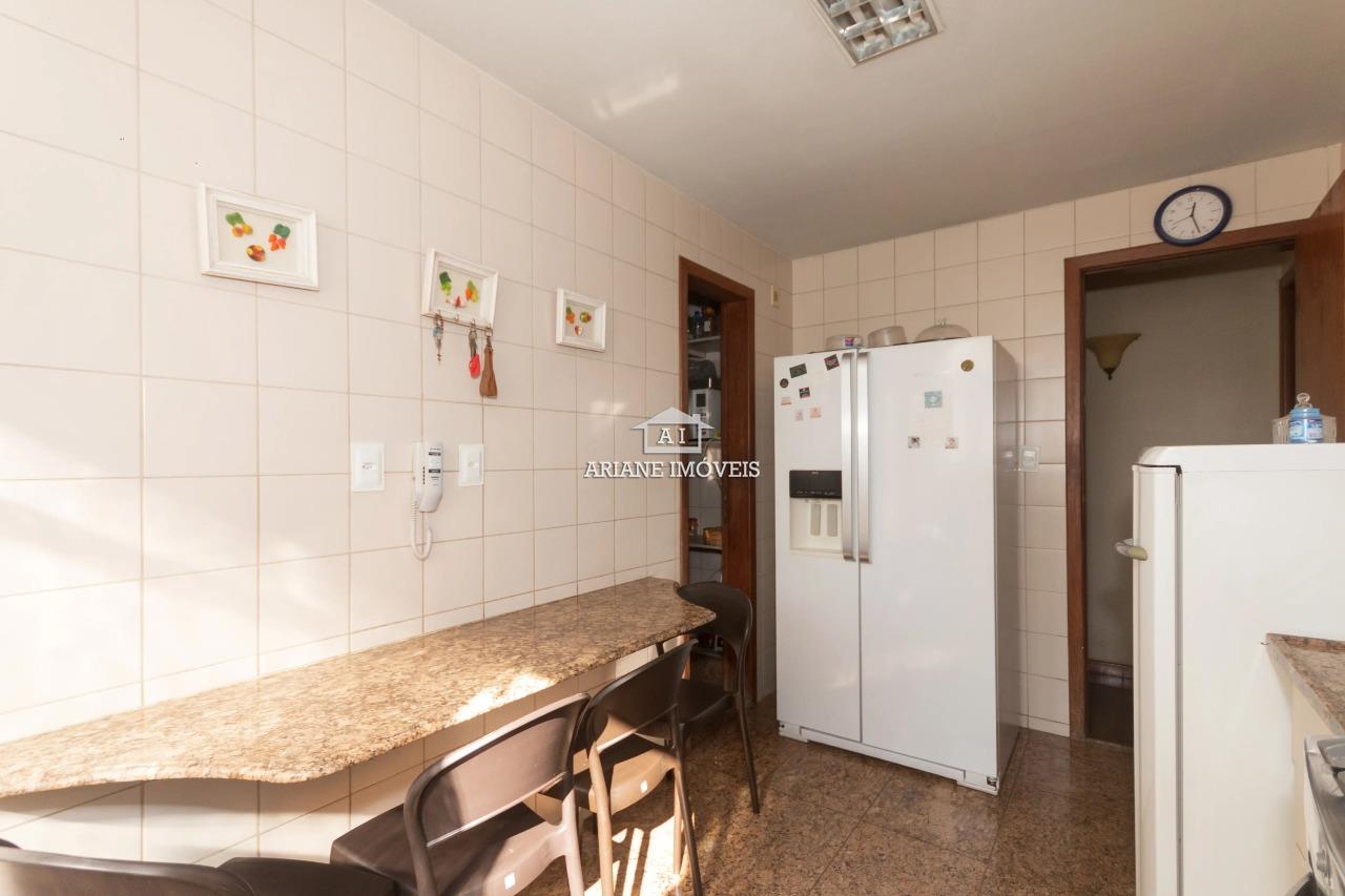 Apartamento à venda com 4 quartos, 152m² - Foto 17