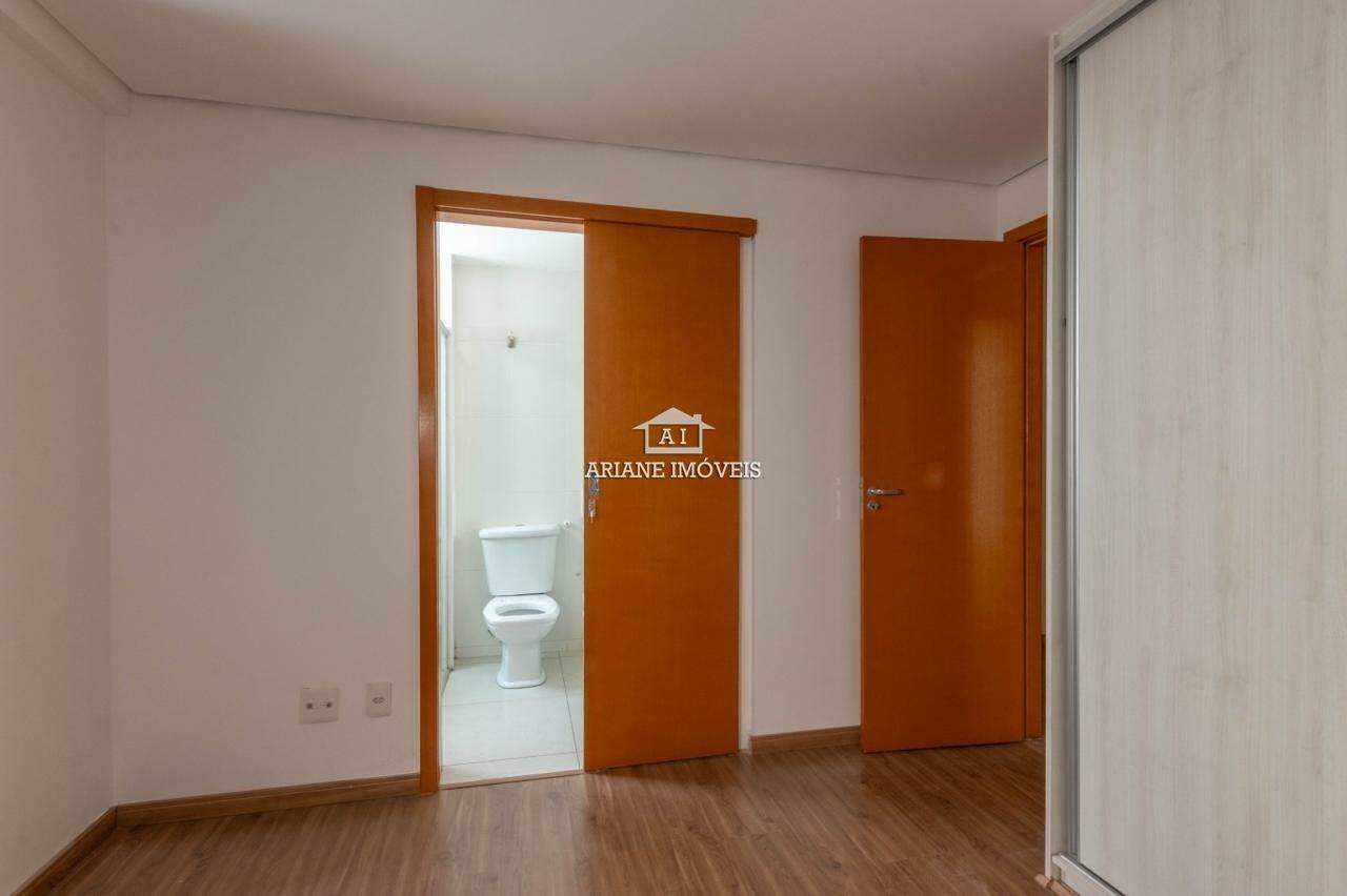 Apartamento para alugar com 4 quartos, 174m² - Foto 12