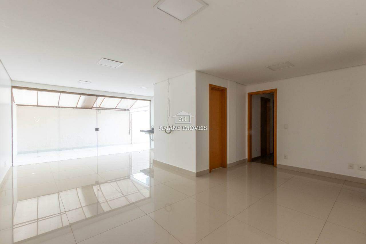 Apartamento para alugar com 4 quartos, 174m² - Foto 1