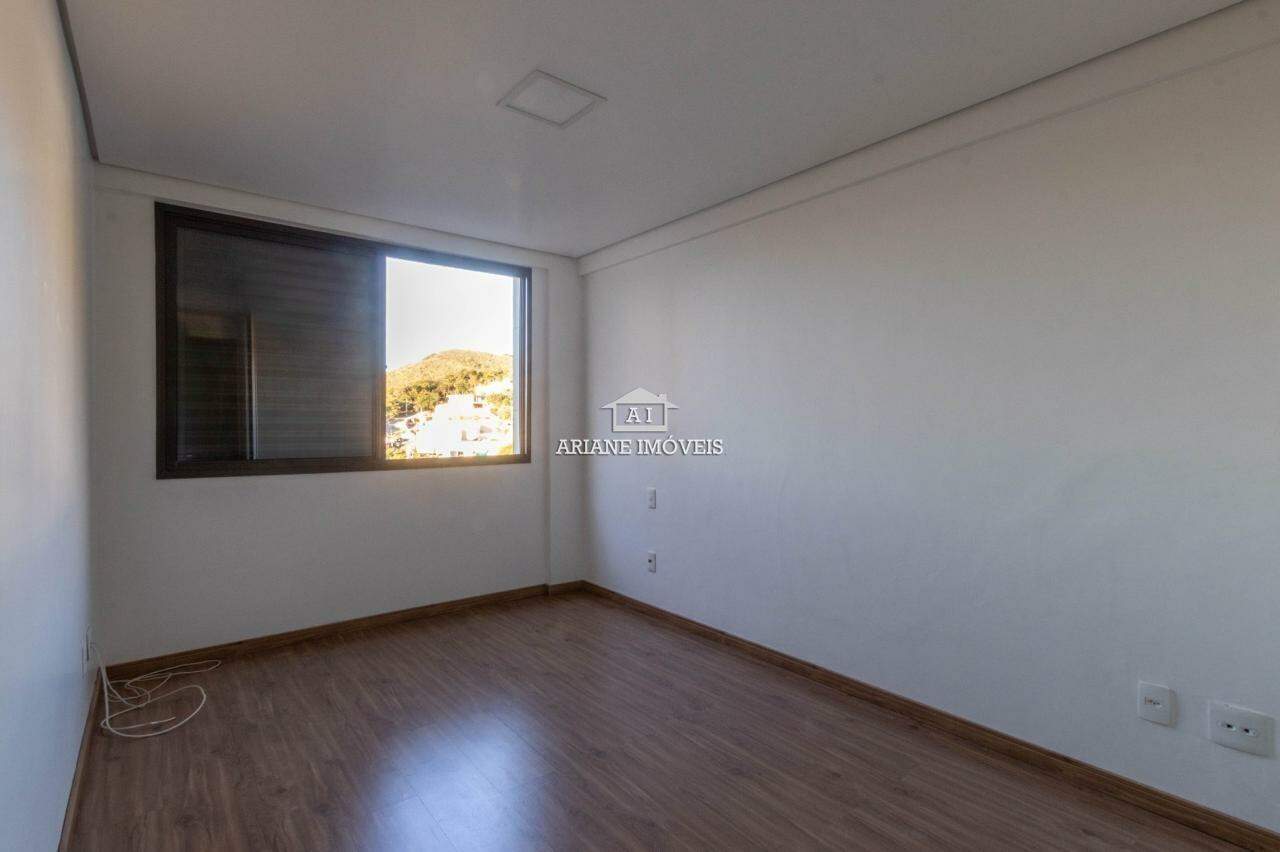 Apartamento para alugar com 4 quartos, 174m² - Foto 17