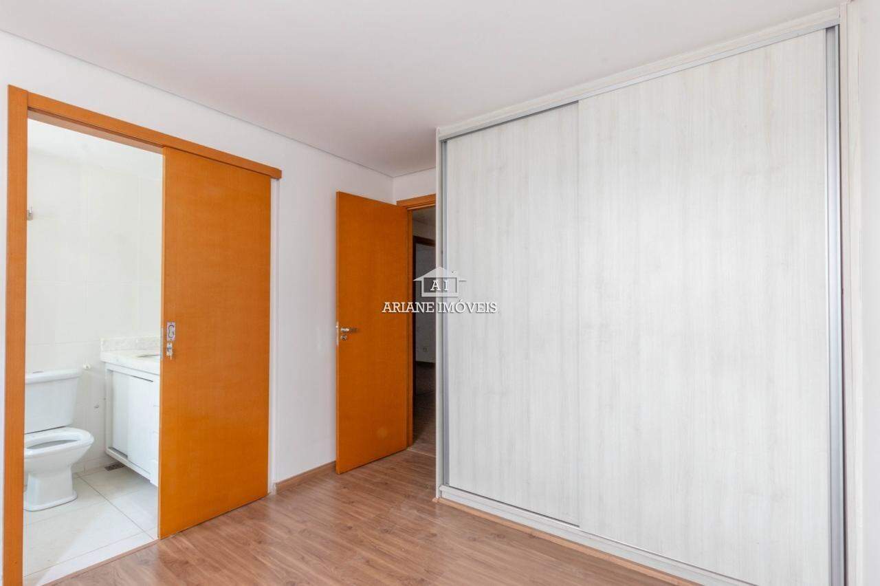 Apartamento para alugar com 4 quartos, 174m² - Foto 11