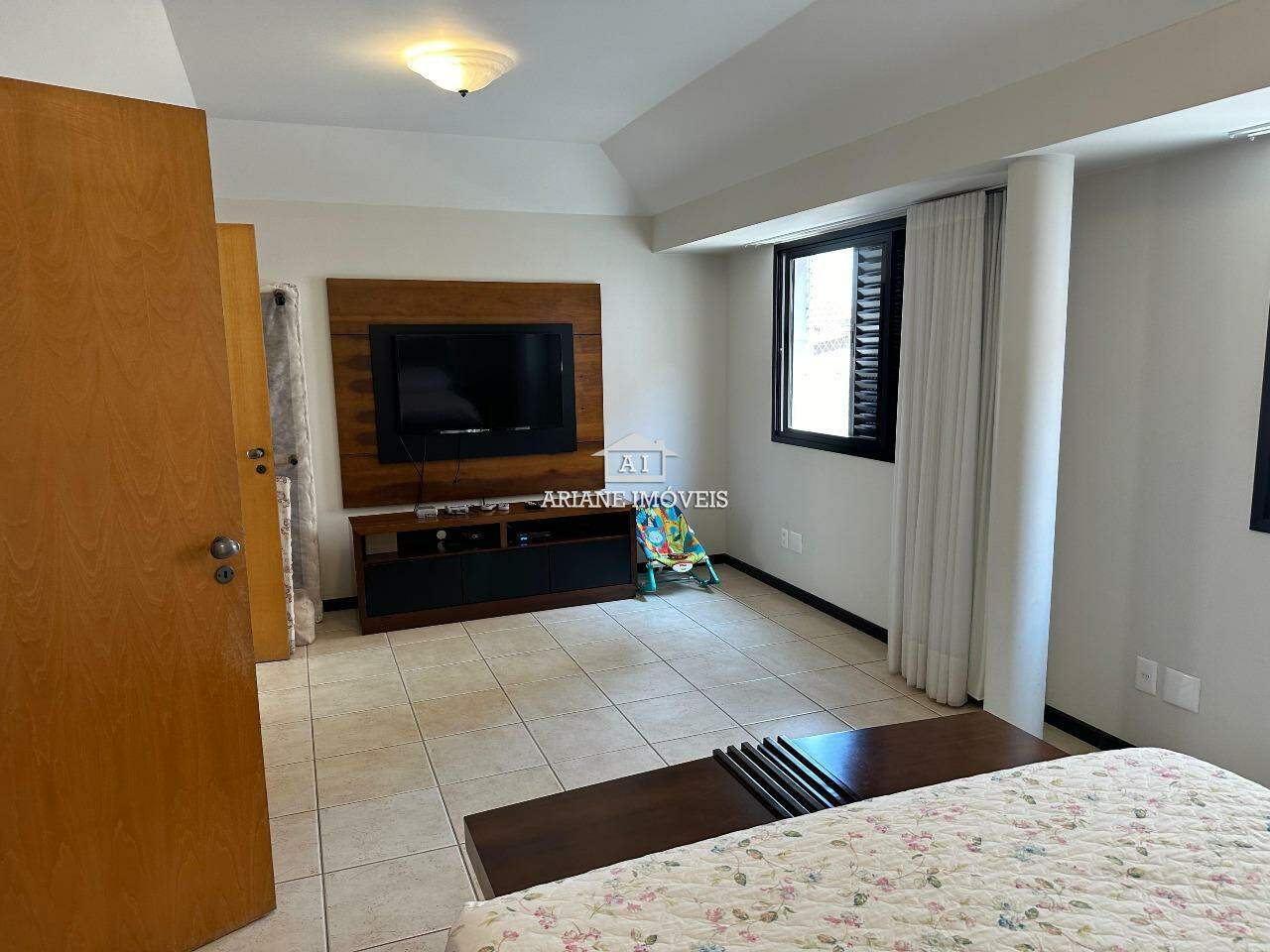 Casa à venda com 3 quartos, 300m² - Foto 17