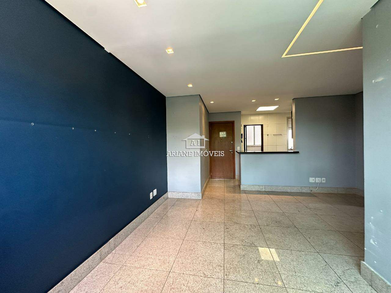 Apartamento à venda com 2 quartos, 60m² - Foto 1