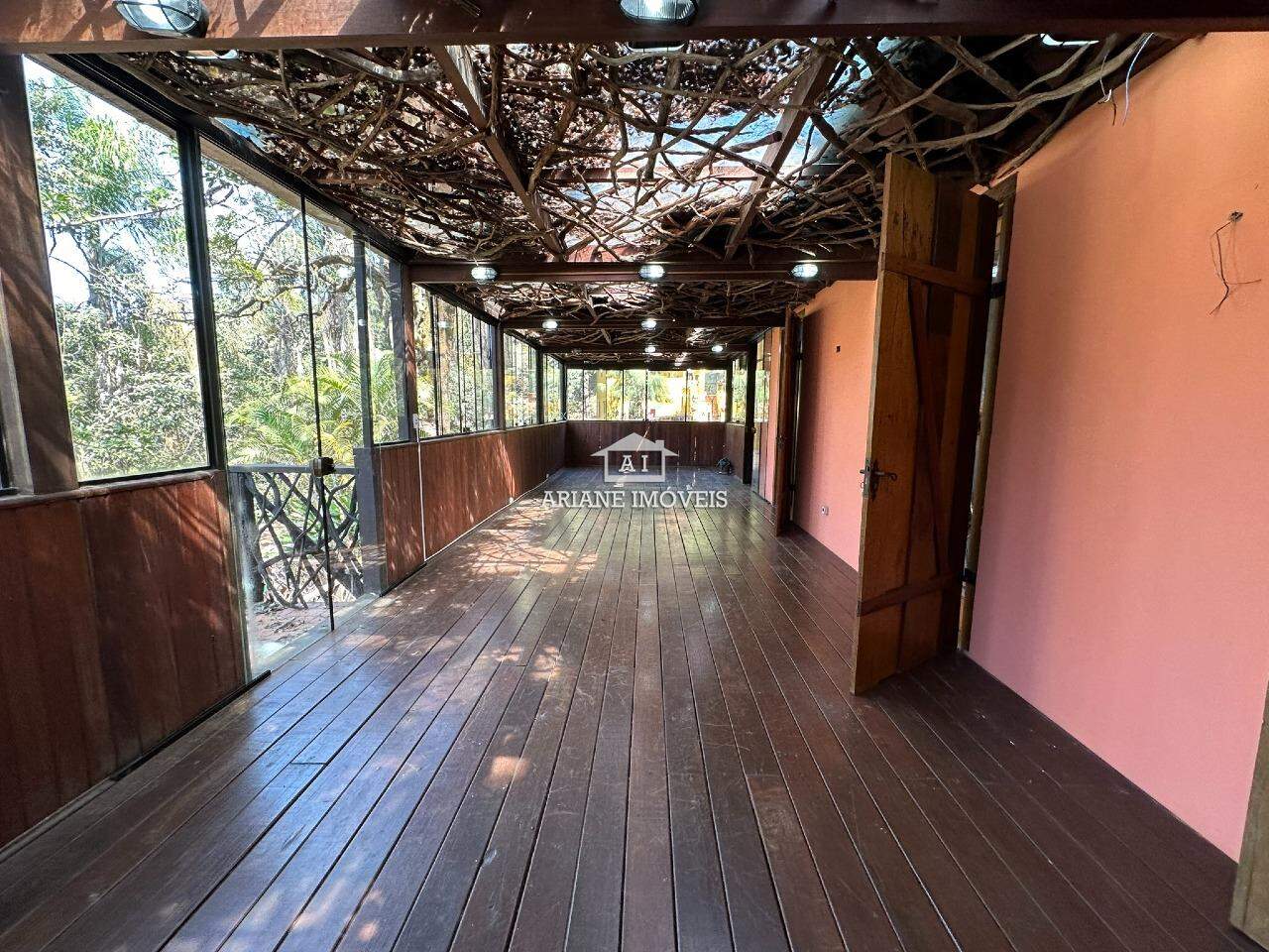 Casa de Condomínio à venda com 4 quartos, 550m² - Foto 10