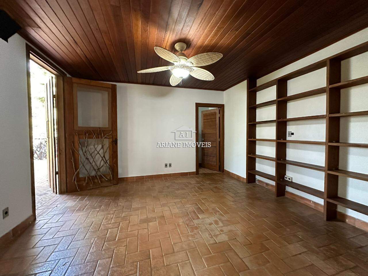 Casa de Condomínio à venda com 4 quartos, 550m² - Foto 18